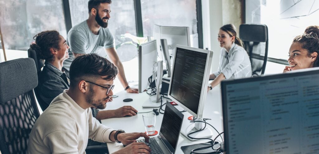Kubeshop: 20% Cost Savings Through IT Staff Augmentation